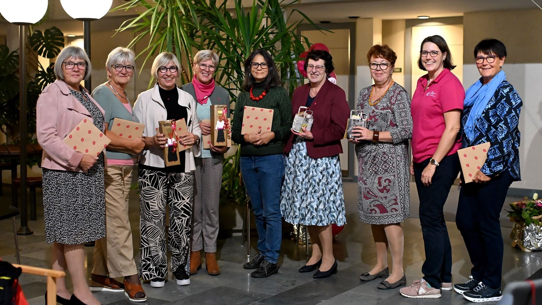 Bei der Herbsttagung der Katholischen Frauengemeinschaft Deutschlands (kfd) im Bistum standen im Fuldaer Bonifatiushaus der Haushalt 2026, Vorstandsneuwahlen und Verabschiedung von zwei verdienten Vorstandsfrauen auf dem Programm. Foto: Bistum Fulda / Marzena Seidel    